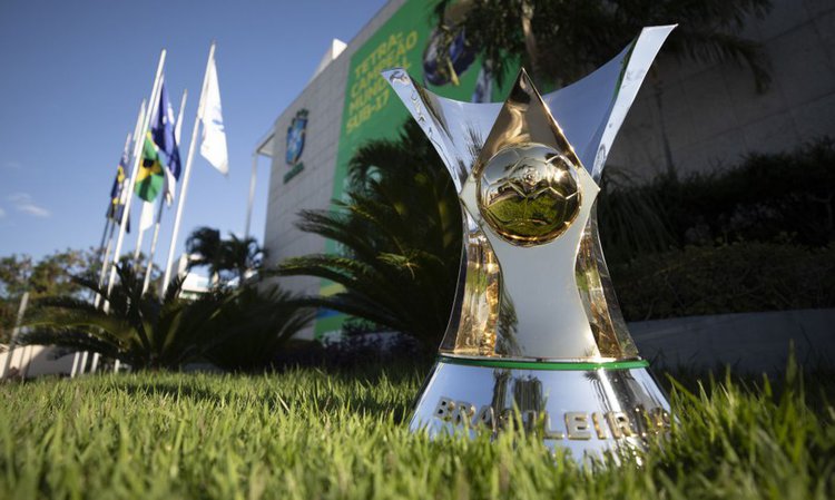 Ministro da Justiça determina que PF investigue fraudes em jogos de futebol.