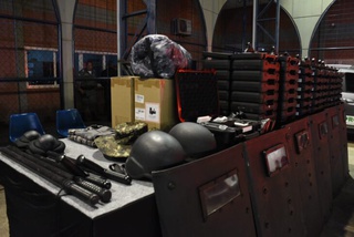Na solenidade foram entregues viaturas, armas e outros equipamentos.