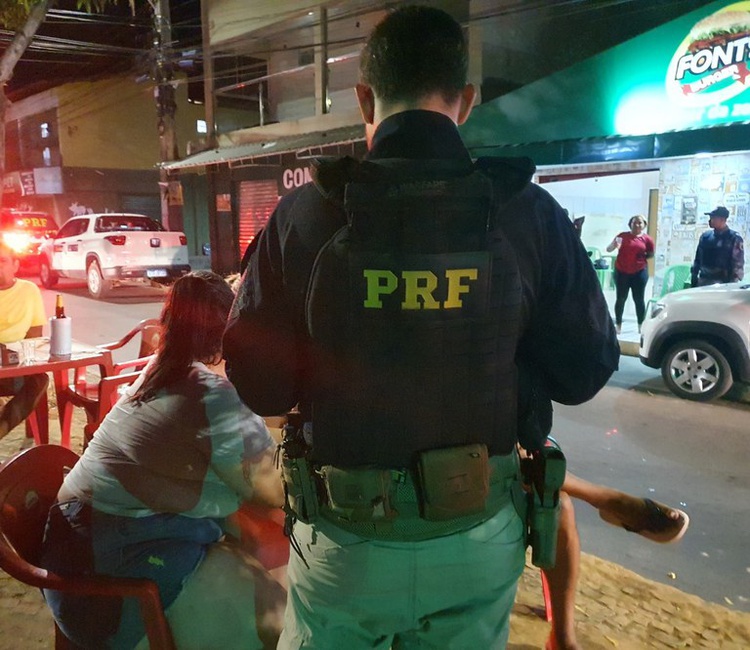 Piauí: PRF resgata 33 crianças e adolescentes em situação de vulnerabilidade.