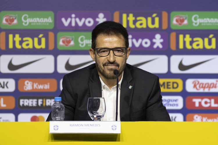 Ramon Menezes já teve uma experiência como técnico interino da Seleção principal.