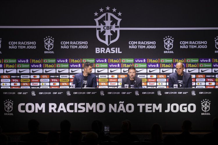 Ramon Menezes, técnico interino da Seleção Brasileira.