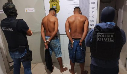 Suspeitos são irmãos já foram presos por tráfico de drogas e posse irregular de arma de fogo. (Foto: Reprodução)