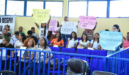 Vereadores manifestaram apoio à causa dos professores e alunos. (Foto: Divulgação)