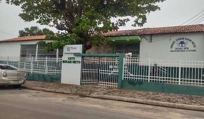 Floriano: Adolescente fica ferido por golpes de facão na frente de escola. (Foto: Reprodução)