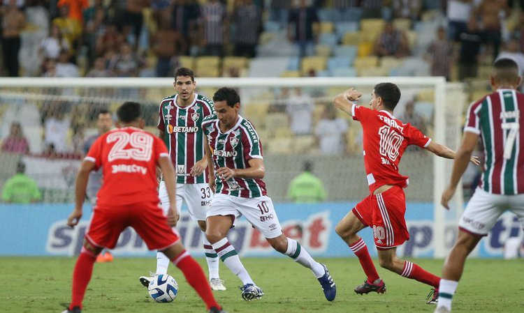 Fluminense busca vaga nas oitavas diante do River.