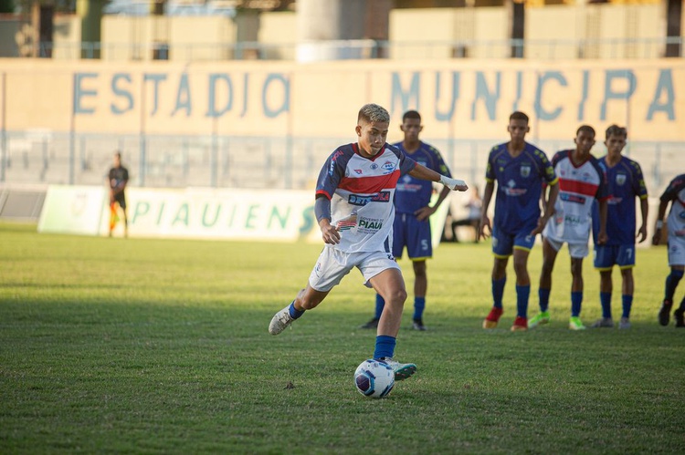 Piauí x Tiradentes, Campeonato Piauiense Sub-17.