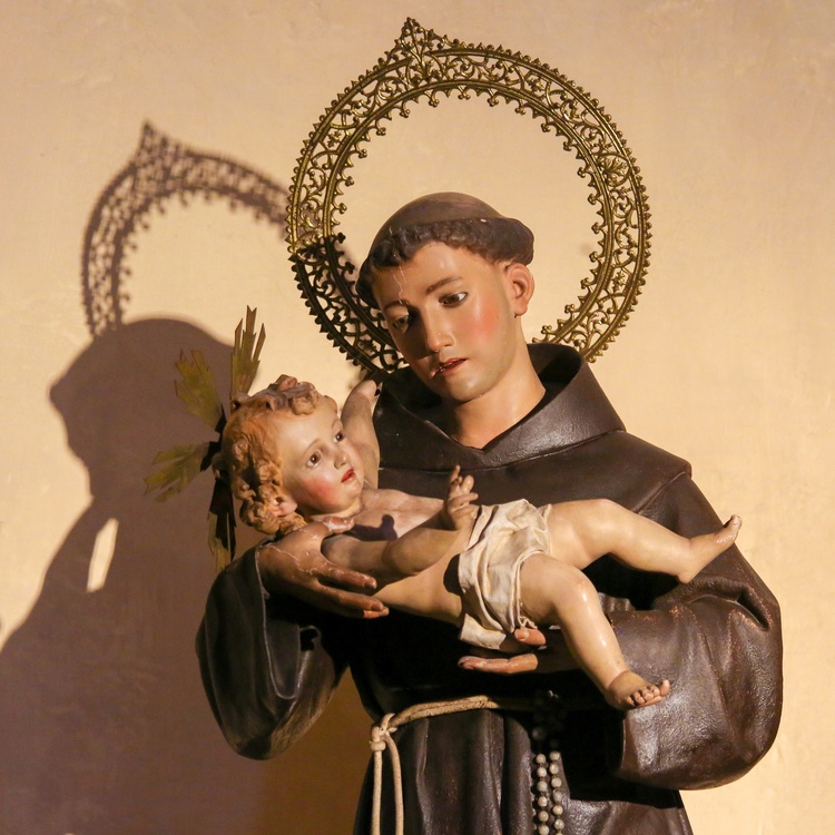 Santo Antonio, o casamenteiro.