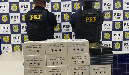 Em Floriano, PRF apreende 437 equipamentos eletrônicos sem nota fiscal. (Foto: Divulgação/PRF)