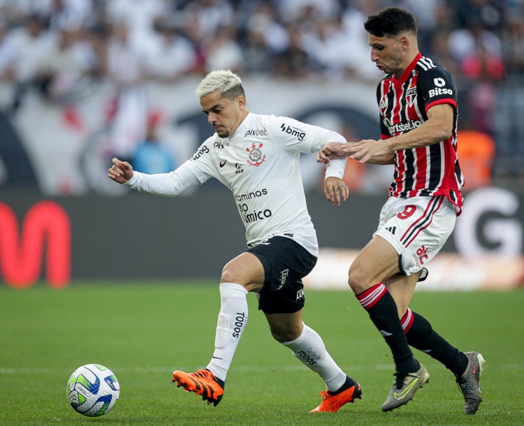 Majestoso abre semifinais da Copa Betano do Brasil.