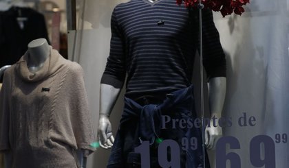 dia dos pais roupas comércio promoção (Foto: Fernando Frazão/Agência Brasil)