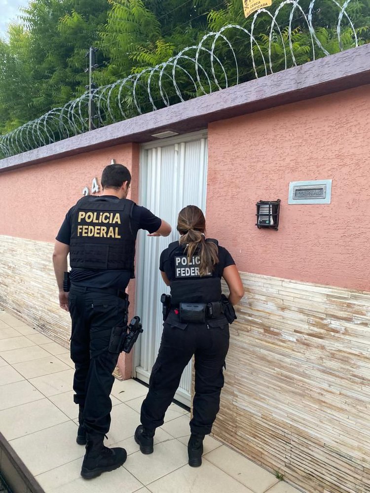 PF faz operação para combater crime de pornografia infantojuvenil.