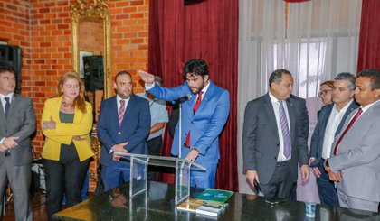 Parlamentar disse que vai trabalhar pela descentralização da saúde. (Foto: Divulgação/Alepi)