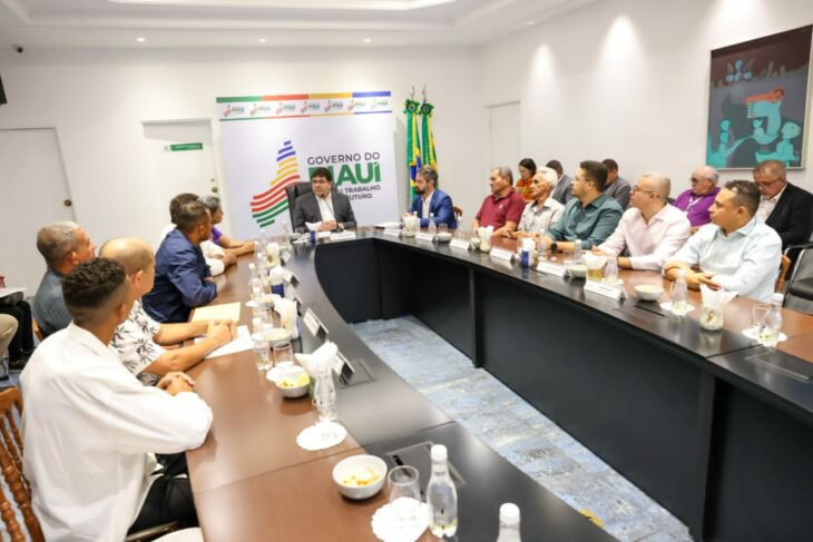 Reunião com lideranças de Avelino Lopes e Curimatá.