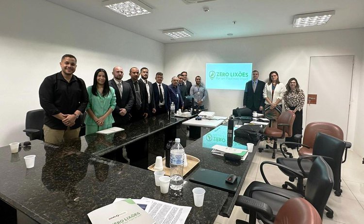 TCE-PI participa de audiência no MPPI sobre lixão de Floriano (PI).