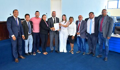 Vereadores aprovam lei que permite o pagamento complementar do piso da Enfermagem. (Foto: Divulgação/Câmara Municipal de Floriano)