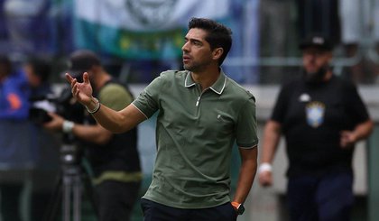 Abel Ferreira tem contrato com o Palmeiras até dezembro de 2025 (Foto: Cesar Greco/Palmeiras)