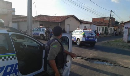 Adolescente é apreendido suspeito de participação em morte de jovem em posto de combustível (Foto: Polícia Militar) Adolescente é apreendido suspeito de participação em morte de jovem em posto de combustível (Foto: Polícia Militar)