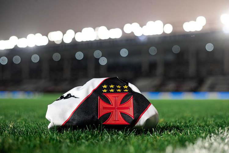 Banco faz sondagem para comprar percentual da SAF do Vasco