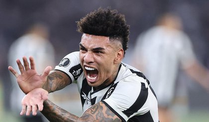 Botafogo e Peñarol se enfrentaram no Nilton Santos (Foto: Divulgação / Botafogo) Botafogo e Peñarol se enfrentaram no Nilton Santos (Foto: Divulgação / Botafogo)