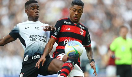 Bruno Henrique em ação na derrota do Flamengo para o Corinthians (Foto: Divulgação/Flamengo) Bruno Henrique em ação na derrota do Flamengo para o Corinthians (Foto: Divulgação/Flamengo)
