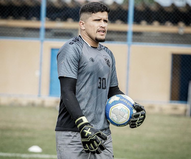 Careca, goleiro do Altos