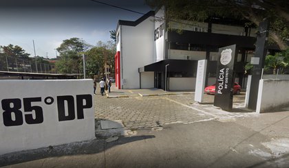 Caso foi registrado no 85º DP do Jardim Mirna, zona sul de SP• Reprodução/Google Street View (Foto: • Reprodução/Google Street View) Caso foi registrado no 85º DP do Jardim Mirna, zona sul de SP• Reprodução/Google Street View (Foto: • Reprodução/Google Street View)