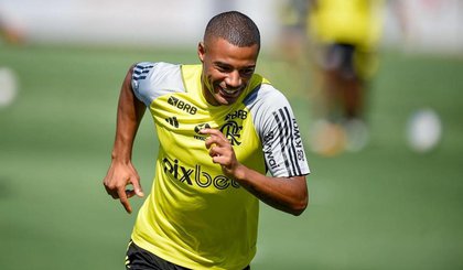 De La Cruz irá desfalcar o Flamengo nos próximos jogos (Foto: Marcelo Cortes / CRF) De La Cruz irá desfalcar o Flamengo nos próximos jogos (Foto: Marcelo Cortes / CRF)