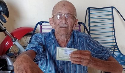 Eleitor de 92 anos viaja mais de 130 km para votar (Foto: Arquivo pessoal) Eleitor de 92 anos viaja mais de 130 km para votar (Foto: Arquivo pessoal)