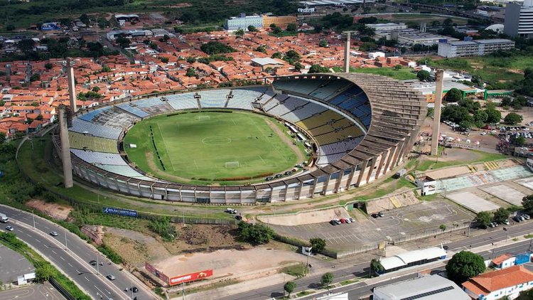Estadio Albertao, em Teresina