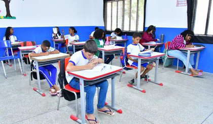 Estudantes da rede municipal  de Floriano (Foto: Divulgação / Prefeitura Municipal de Floriano)