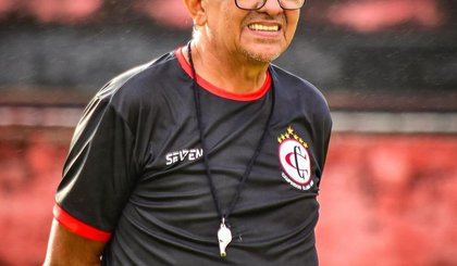 Francisco Diá, técnico Campinense (Foto: Estefinho Francelino / Campinense)