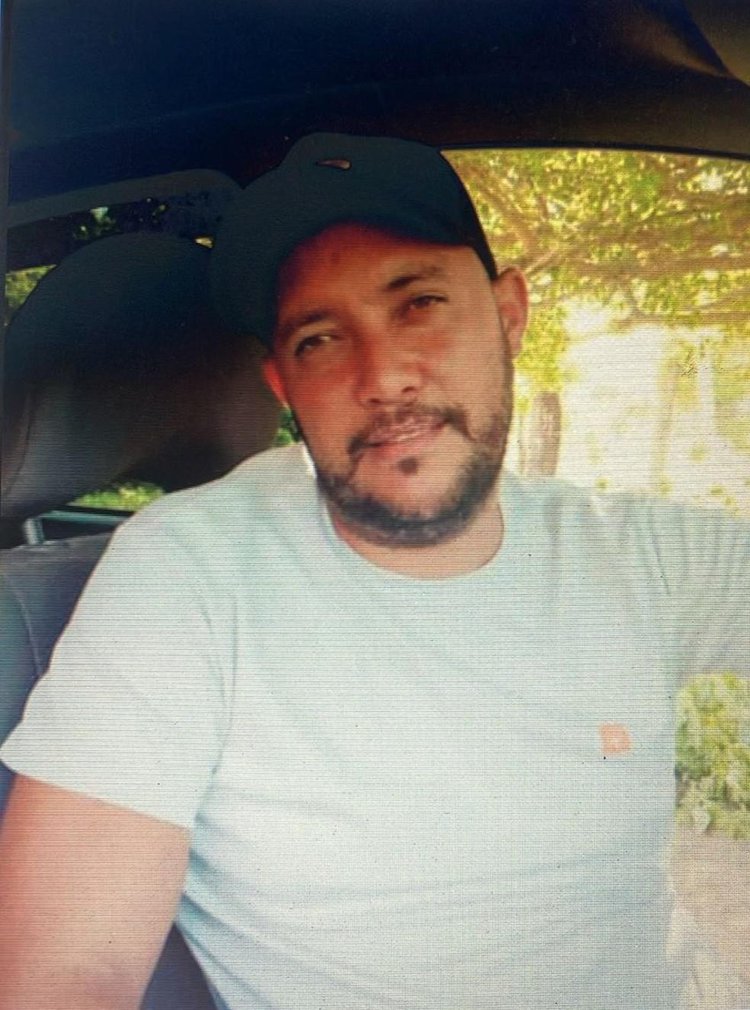 Homem de 42 anos é morto com mais de 10 tiros dentro de loja de roupas no Sul do Piauí
