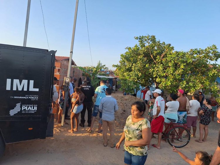 Homem é morto com golpe de faca durante briga em rua de Parnaíba, no Piauí