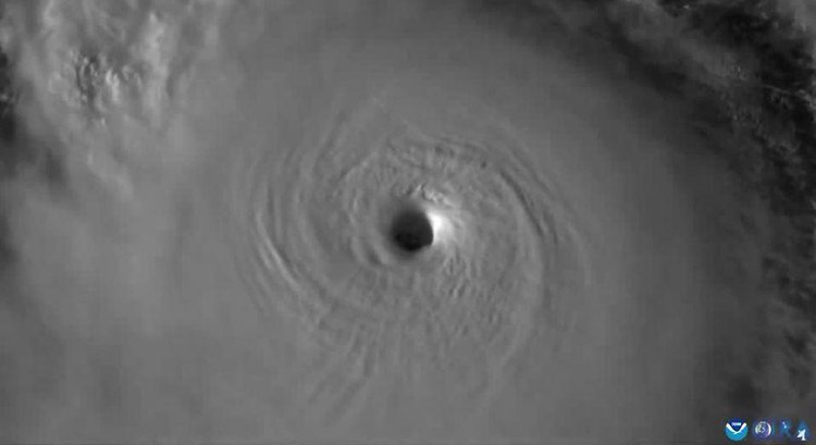 Imagens de satelite mostram furacao Milton de categoria 5 em 8 de outubro de 2024