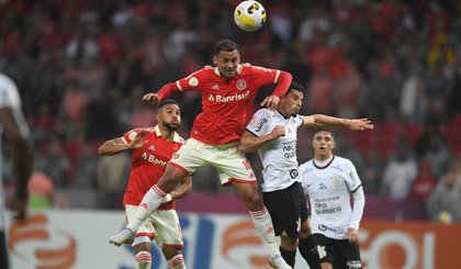 Inter e Corinthians se enfrentam pelo Brasileirão (Foto: Ricardo Duarte/SCI) Inter e Corinthians se enfrentam pelo Brasileirão (Foto: Ricardo Duarte/SCI)