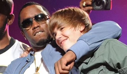 Justin Bieber no inicio da carreira, junto de Diddy (Foto: Divulgacao) Justin Bieber no inicio da carreira, junto de Diddy (Foto: Divulgacao)