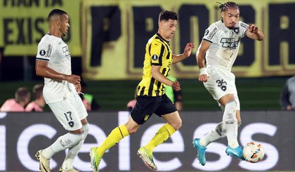 Lance do jogo entre Peñarol e Botafogo (Foto: Vítor Silva / Botafogo) Lance do jogo entre Peñarol e Botafogo (Foto: Vítor Silva / Botafogo)