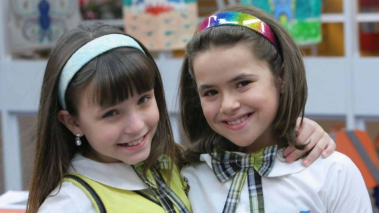 Larissa Manoela (Maria Joaquina) e Maísa Silva (Valéria)