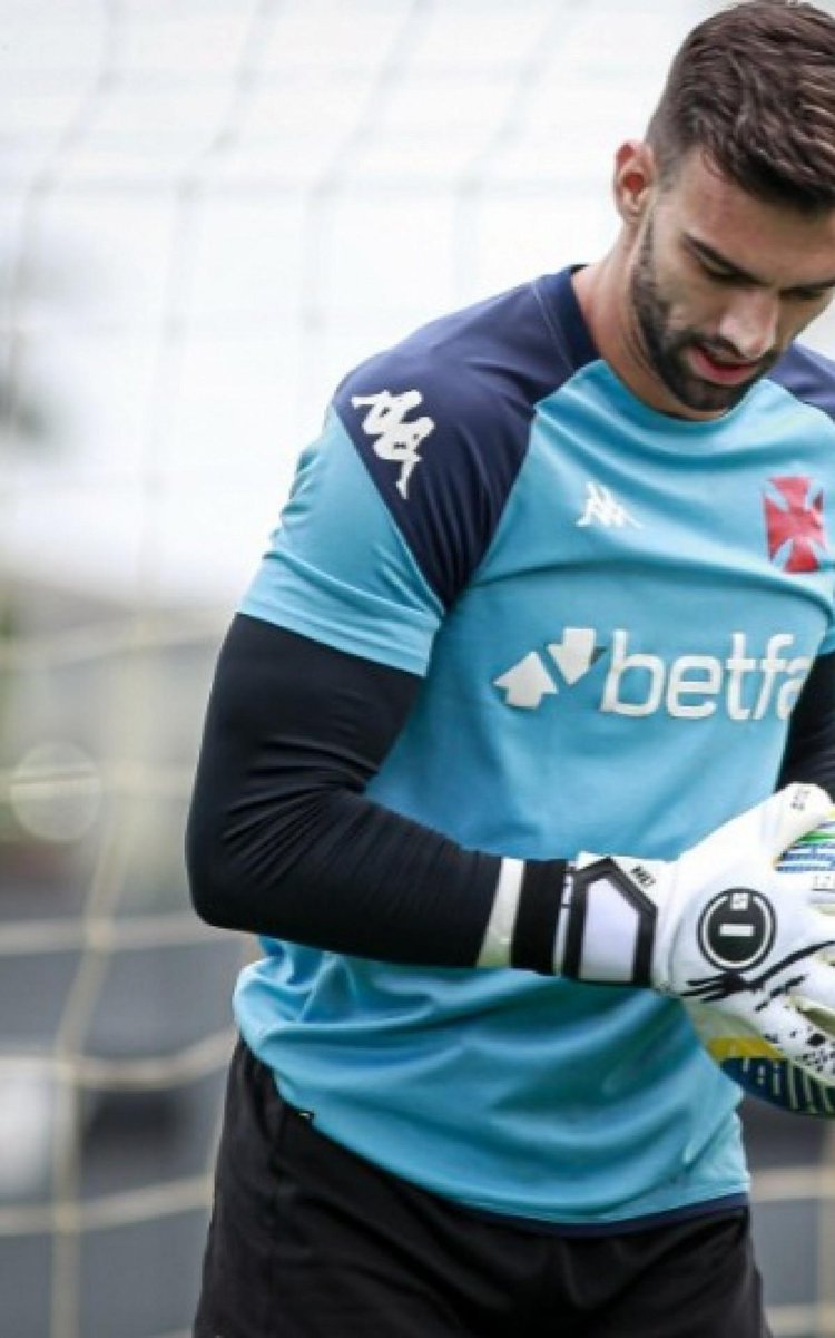 Léo Jardim é goleiro do Vasco