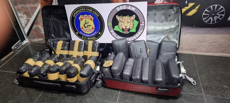 Maconha apreendida pela Polícia Federal no Aeroporto Eduardo Gomes, em Manaus.
