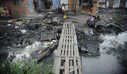 Moradores do Complexo da Mare vivem expectativa de mudancas sociais (Foto: Fernando Frazao/Agencia Brasil)