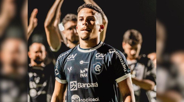 O atacante Ricardinho, de 22 anos, foi assassinado nesta segunda-feira (7)