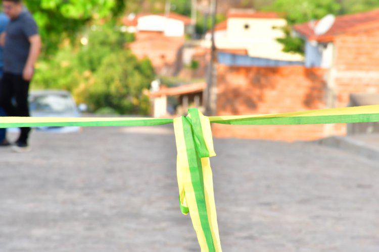 Prefeitura de Floriano entrega mais 4 ruas pavimentadas através do PlanMob