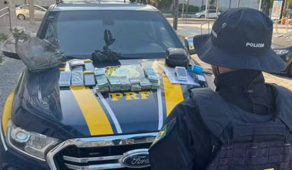 PRF apreende mais de R$ 140 mil em espécie e material de jogo do bicho. (Foto: Divulgação/PRF) PRF apreende mais de R$ 140 mil em espécie e material de jogo do bicho. (Foto: Divulgação/PRF)