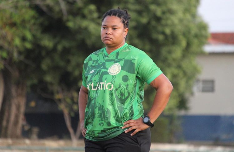 Renata Costa, treinadora do Atlético-PI feminino