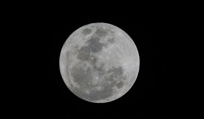 Superlua azul vista em São Paulo (Foto: Paulo Pinto / Agência Brasil) Superlua azul vista em São Paulo (Foto: Paulo Pinto / Agência Brasil)