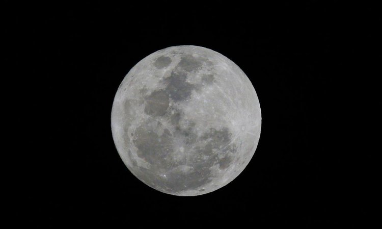 Superlua azul vista em São Paulo