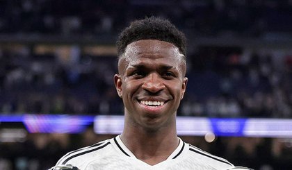 Vini Jr. marcou três gols contra o Dortmund e foi comparado ao Pelé (Foto: Reprodução/RealMadrid) Vini Jr. marcou três gols contra o Dortmund e foi comparado ao Pelé (Foto: Reprodução/RealMadrid)