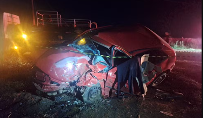 Acidente deixou homem morto e outros três feridos. (Foto: Divulgação/Polícia Rodoviária Estadual)