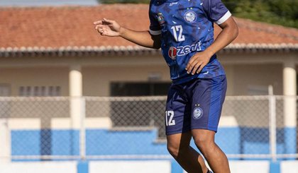Anderson Cachorrão, volante do Oeirense, à época no Iguatu (Foto: Divulgação / Iguatu) Anderson Cachorrão, volante do Oeirense, à época no Iguatu (Foto: Divulgação / Iguatu)